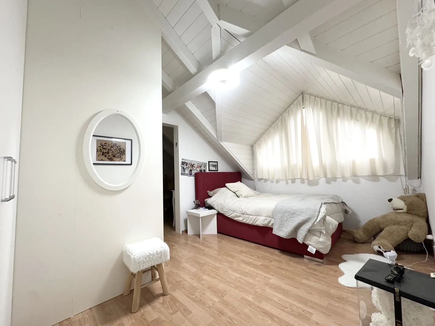 Vivere con comfort: 6 camere, idillio del giardino e terrazza soleggiata - Foto 13 di 18