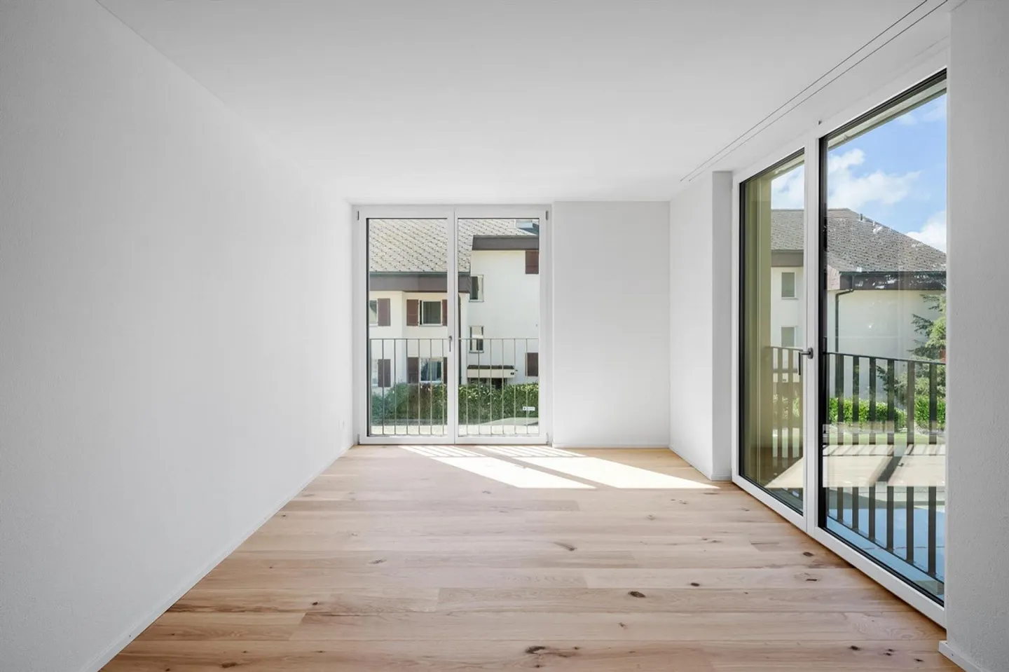 Appartamento al piano terra con giardino privato di 70 m², sauna, casa intelligente - Foto 10 di 11