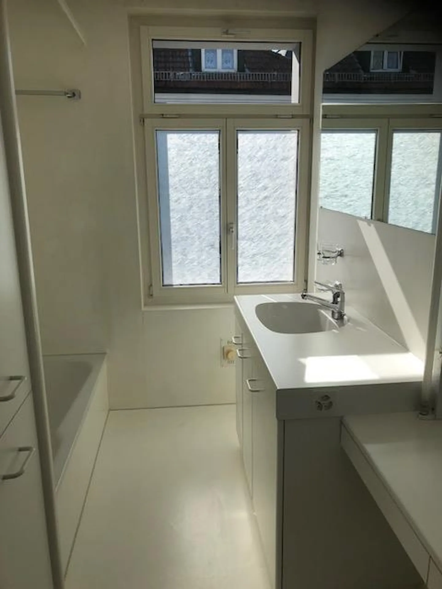 Appartamento mansardato 3.5 locali vicino agli ospedali - Foto 8 di 12
