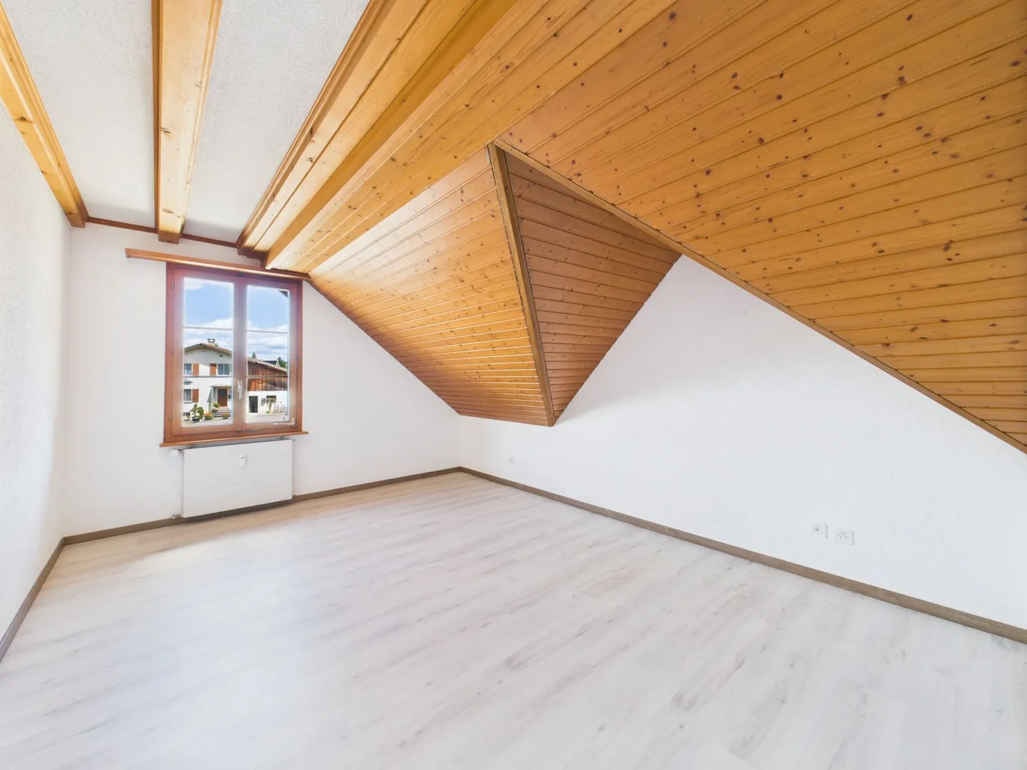 Appartement en duplex de 5,5 pièces - Photo 6 sur 17