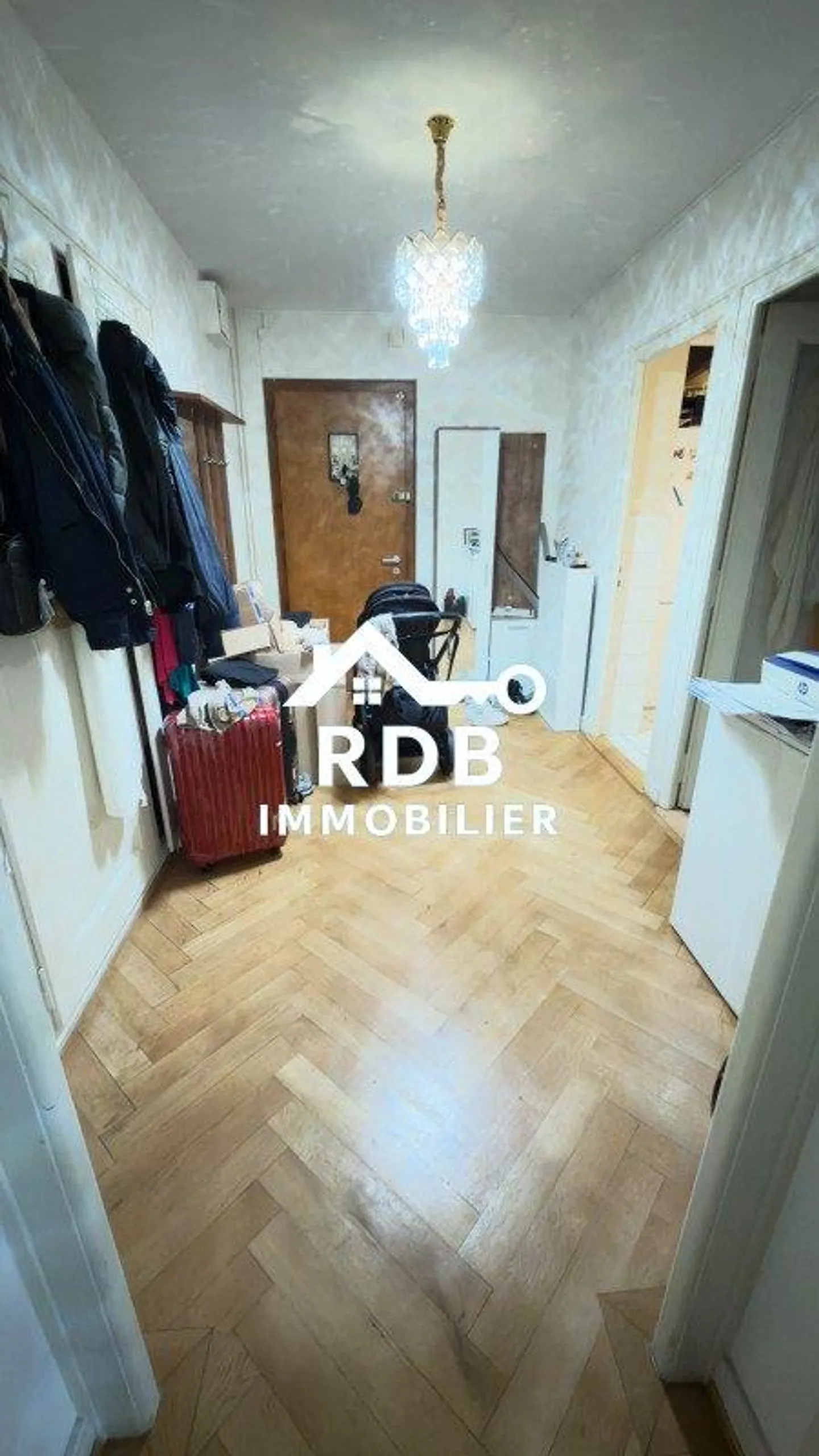 Appartement lumineux au rez-de-chaussée - Photo 1 sur 5
