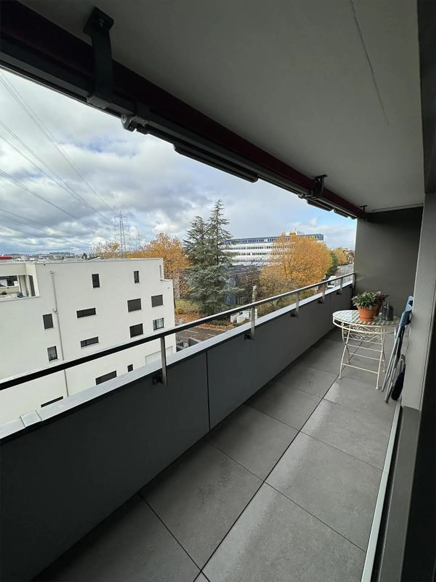 moderne und möblierte Wohnung - Photo 3 of 7