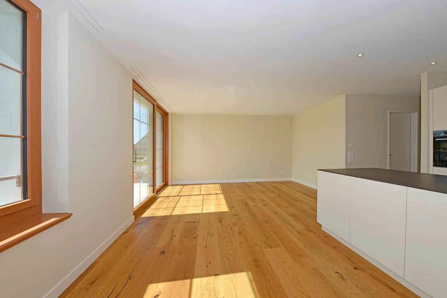 Nuovo appartamento di 3,5 stanze: vivere in campagna con collegamento alla città - Foto 6 di 11