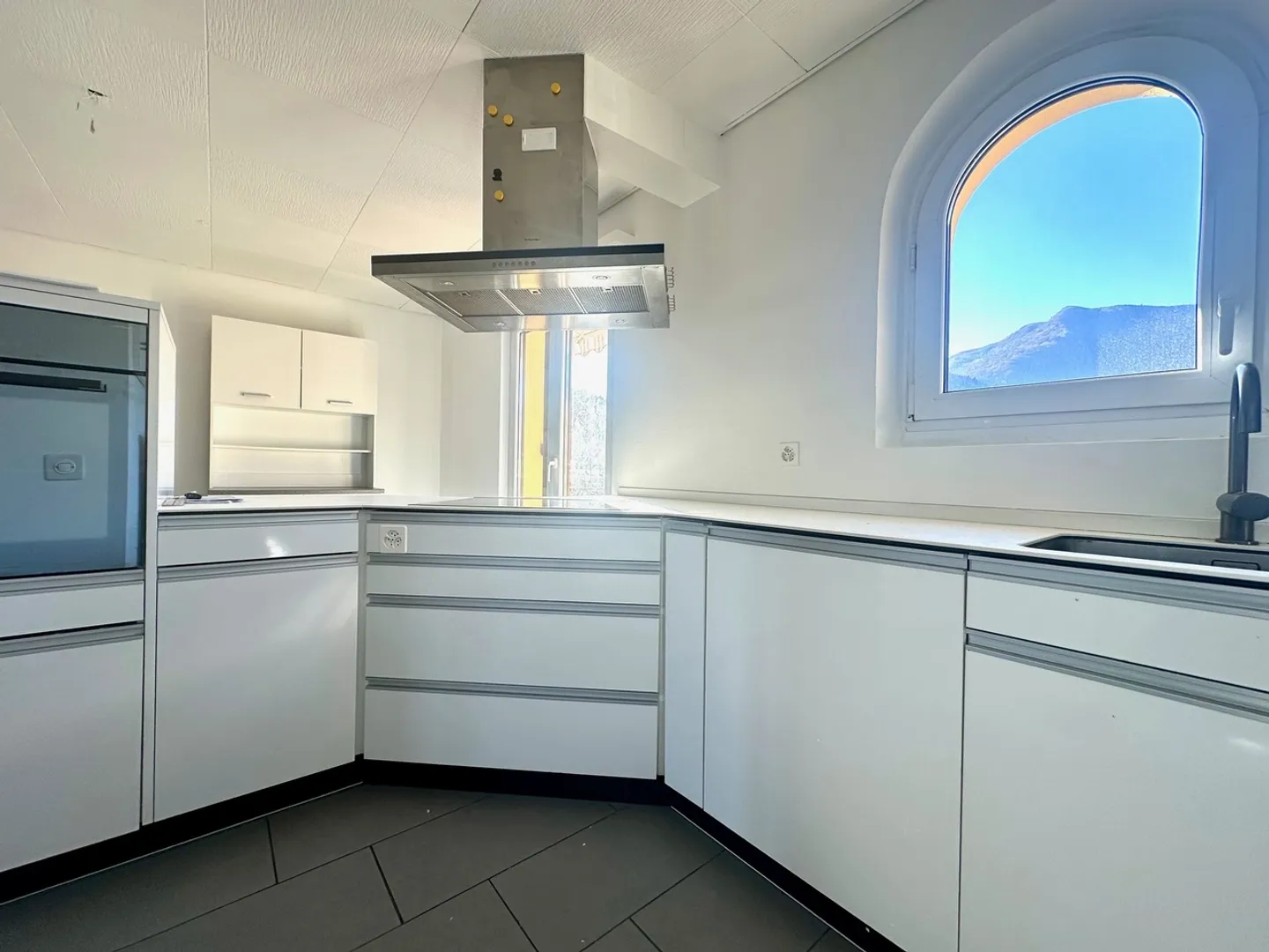 Appartamento spazioso - Photo 4 sur 15