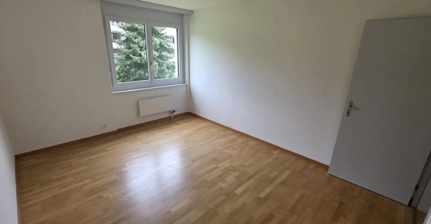 Schöne 4,5 Zimmer von 98m2 mit herrlichem Blick auf Delémont - Foto 9 von 12