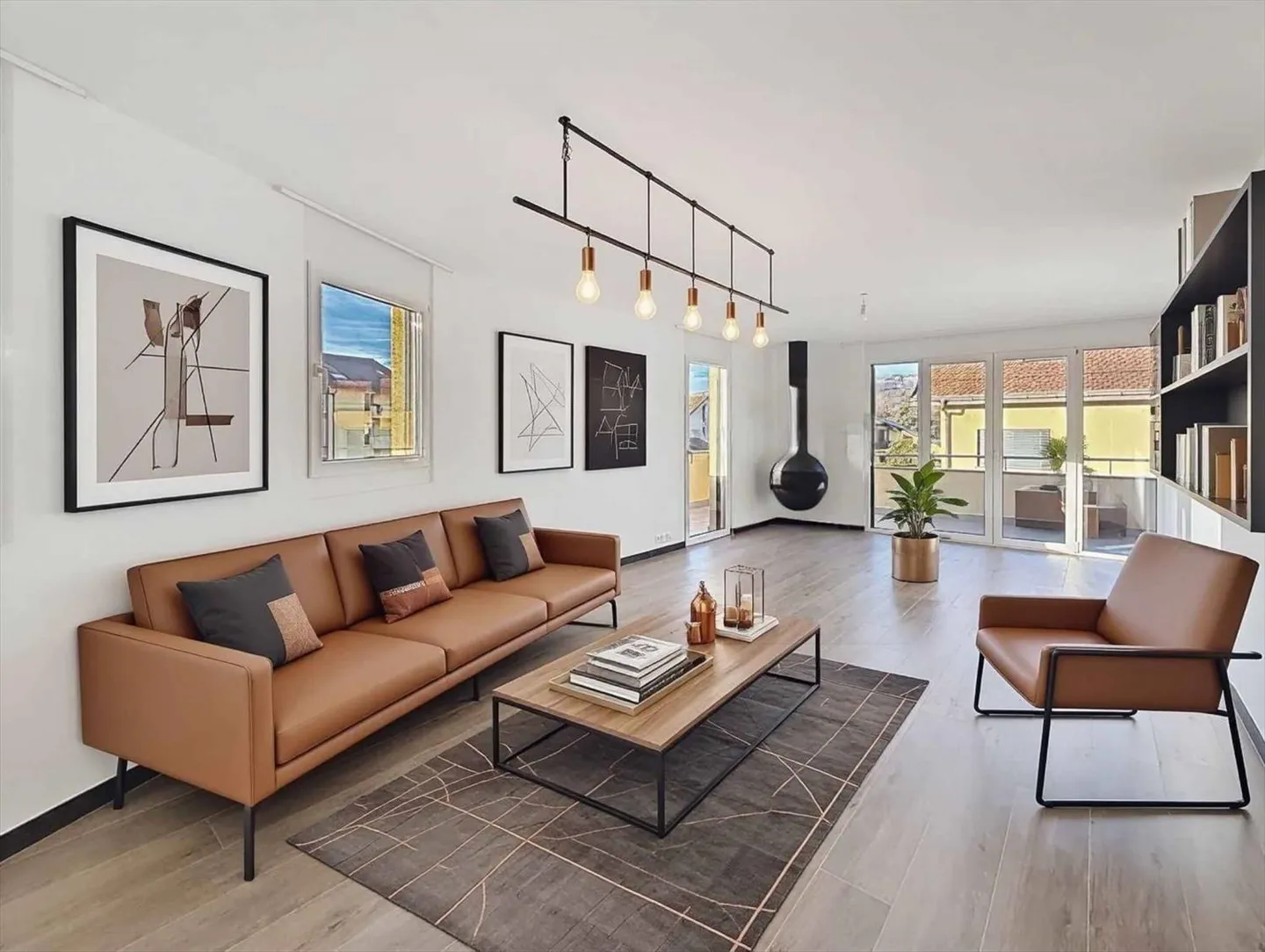 Casa bifamiliare luminosa di 5,5 stanze - Foto 1 di 13