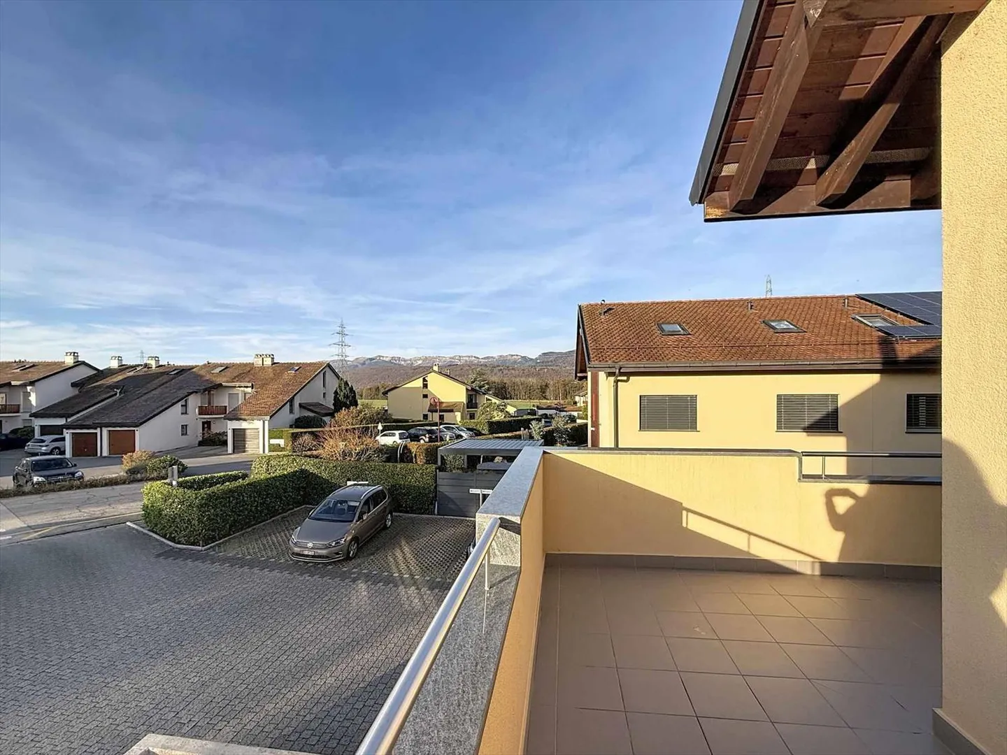 Casa bifamiliare luminosa di 5,5 stanze - Foto 10 di 13