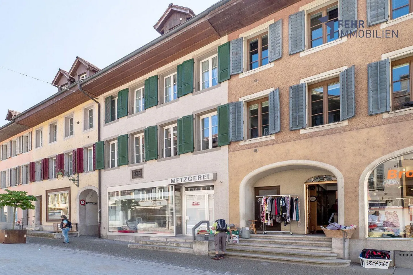 Fehr Immobilier - Propriété résidentielle et commerciale située au centre - Photo 2 sur 15