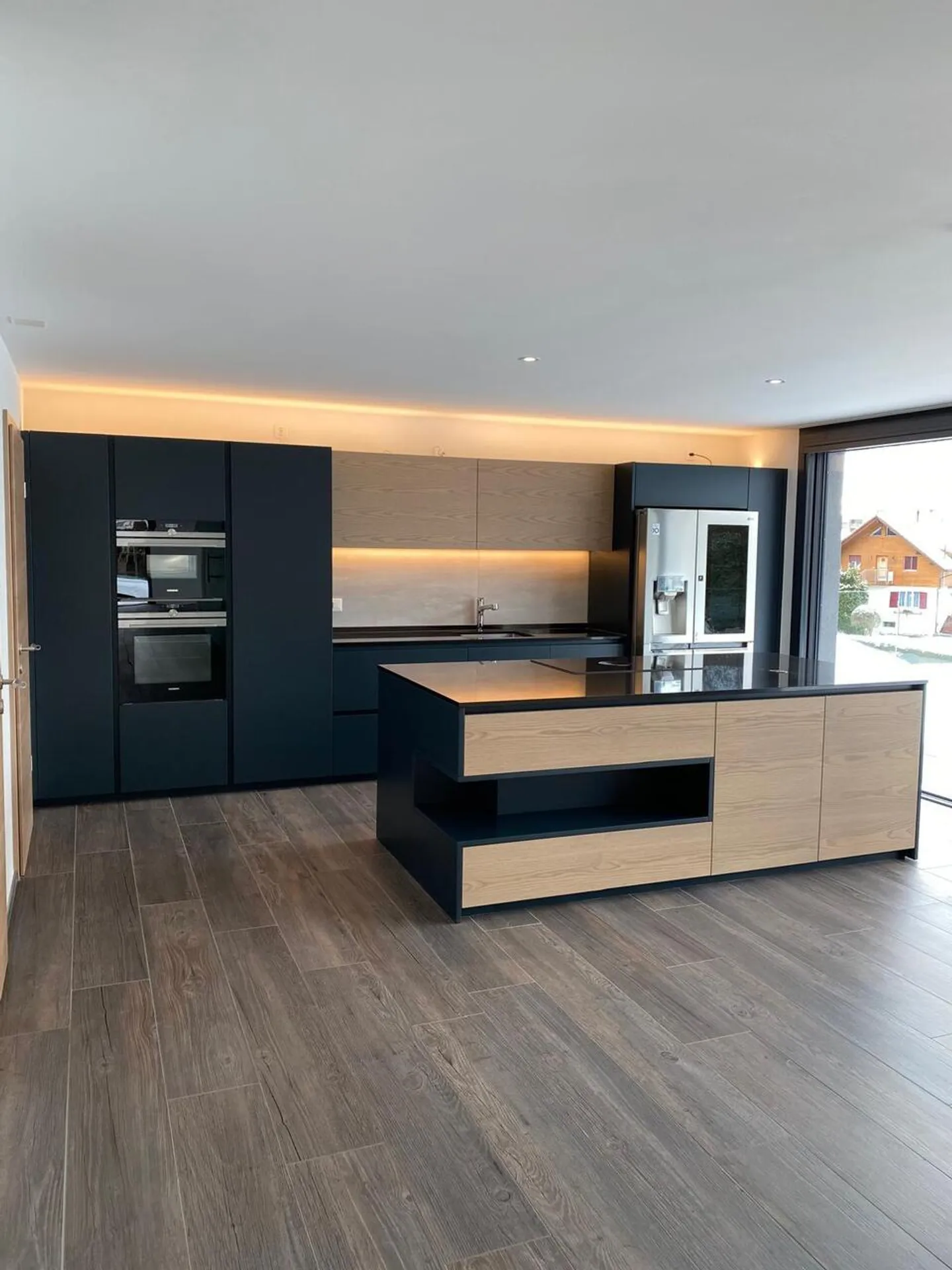 Moderno Appartamento Attico Designer con Terrazza Vista - Foto 6 di 17