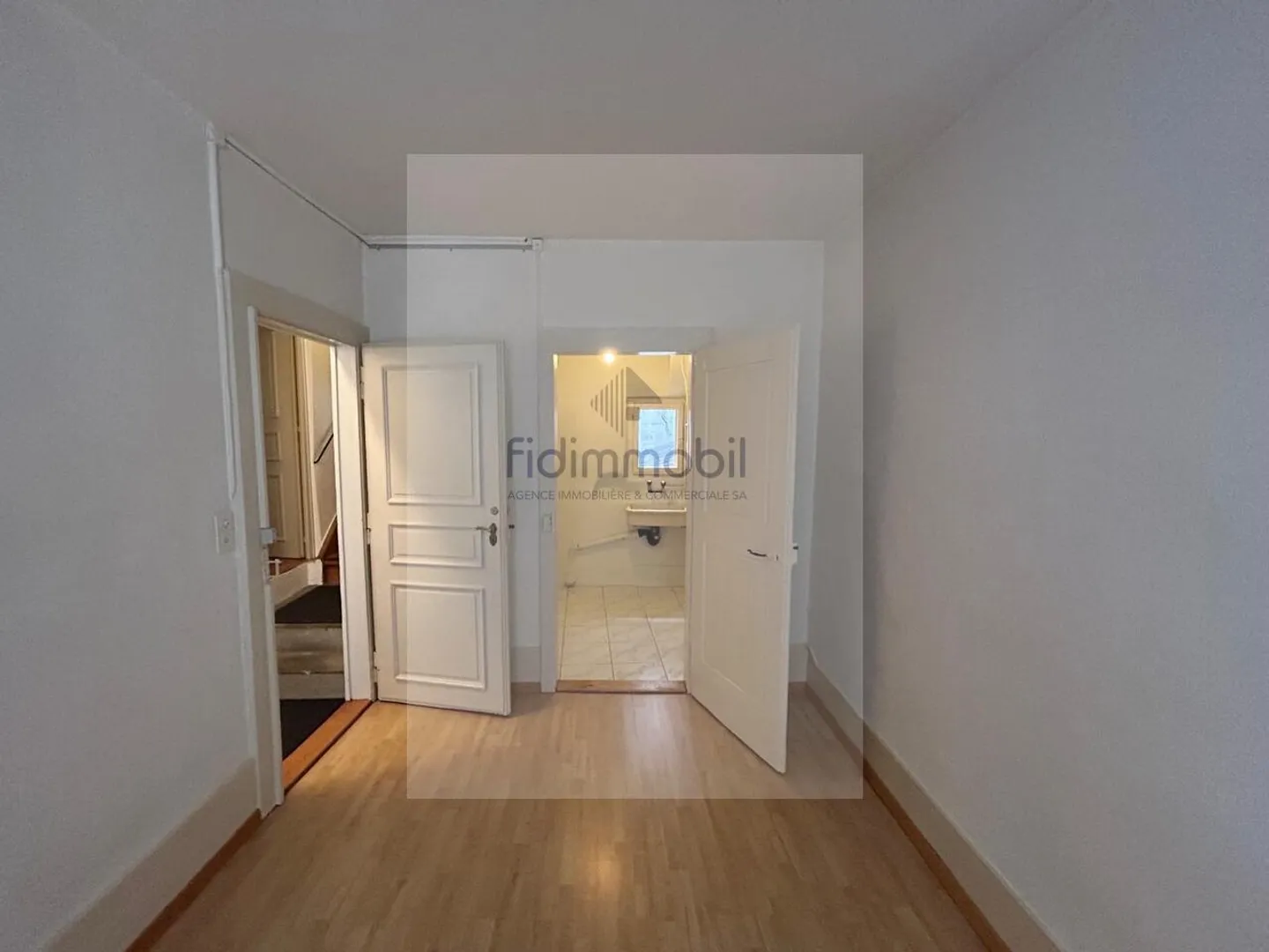 Appartement Charmant dans le Centre-Ville - Photo 6 sur 10