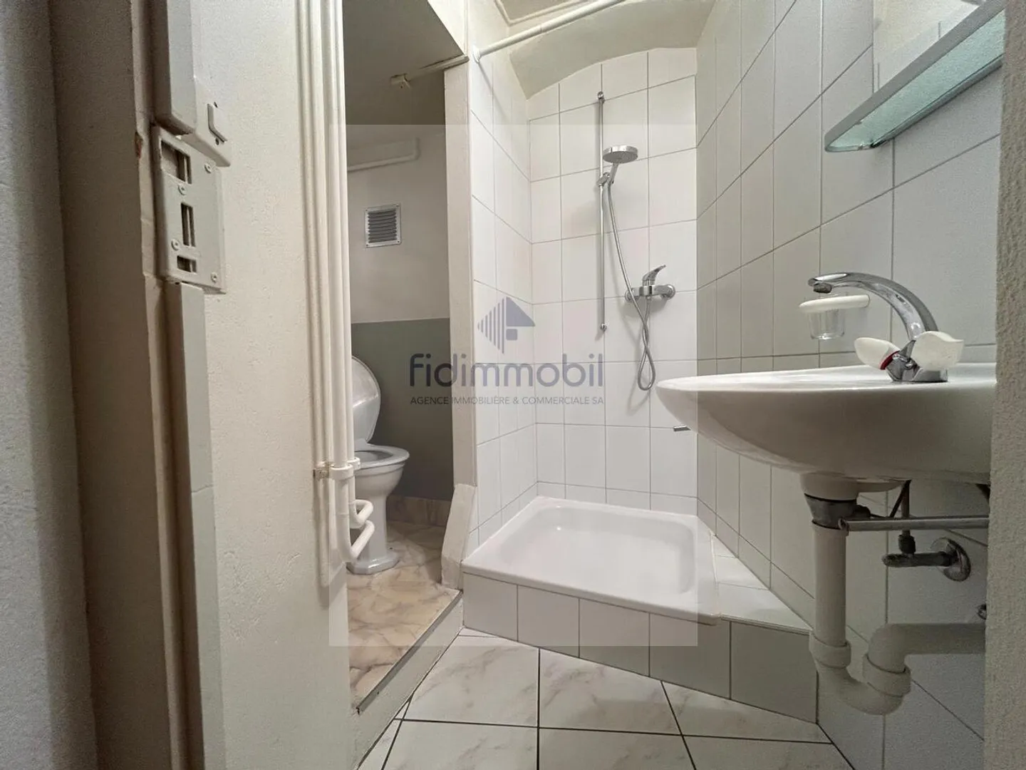 Appartement Charmant dans le Centre-Ville - Photo 9 sur 10