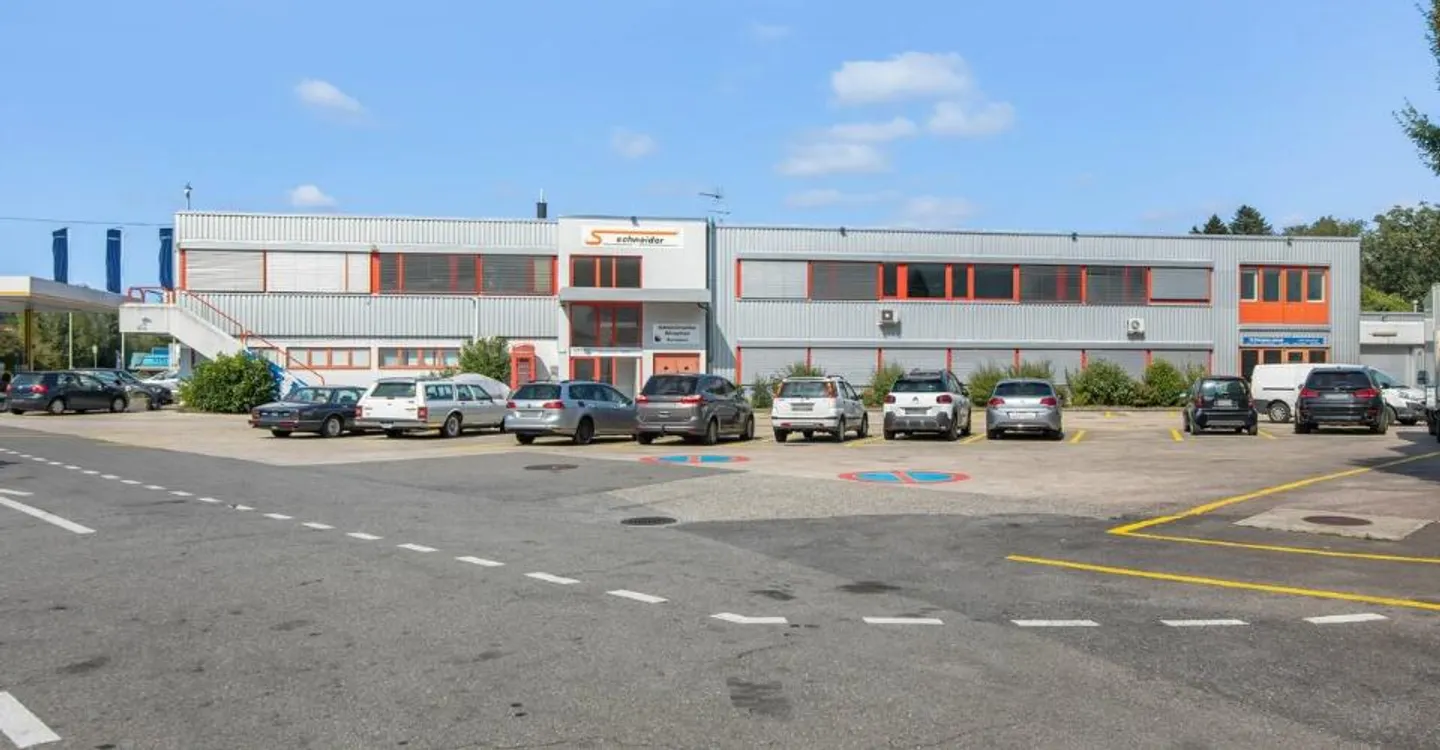Fläche von 555m2 - Showroom - Büros oder Räumlichkeiten - Foto 1 von 7