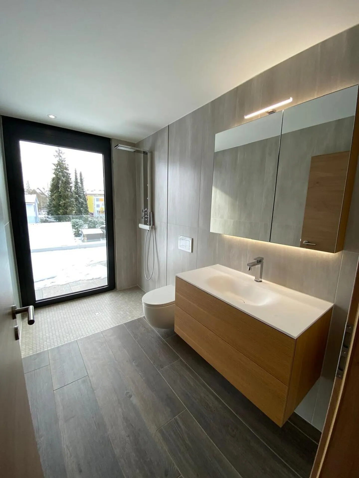 Moderno Appartamento Attico Designer con Terrazza Vista - Foto 11 di 17