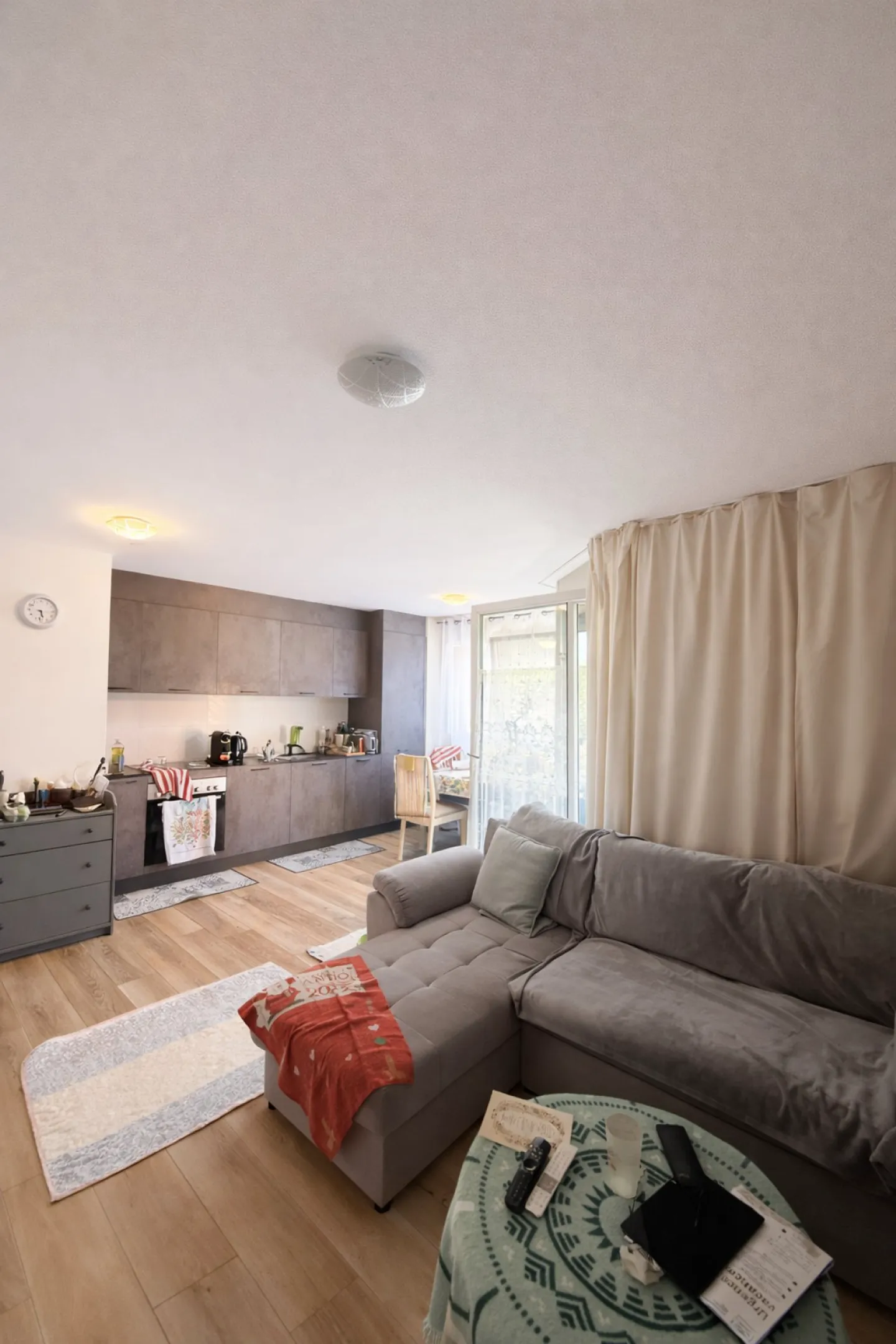 Modernes Apartment am Fluss - Foto 1 von 9