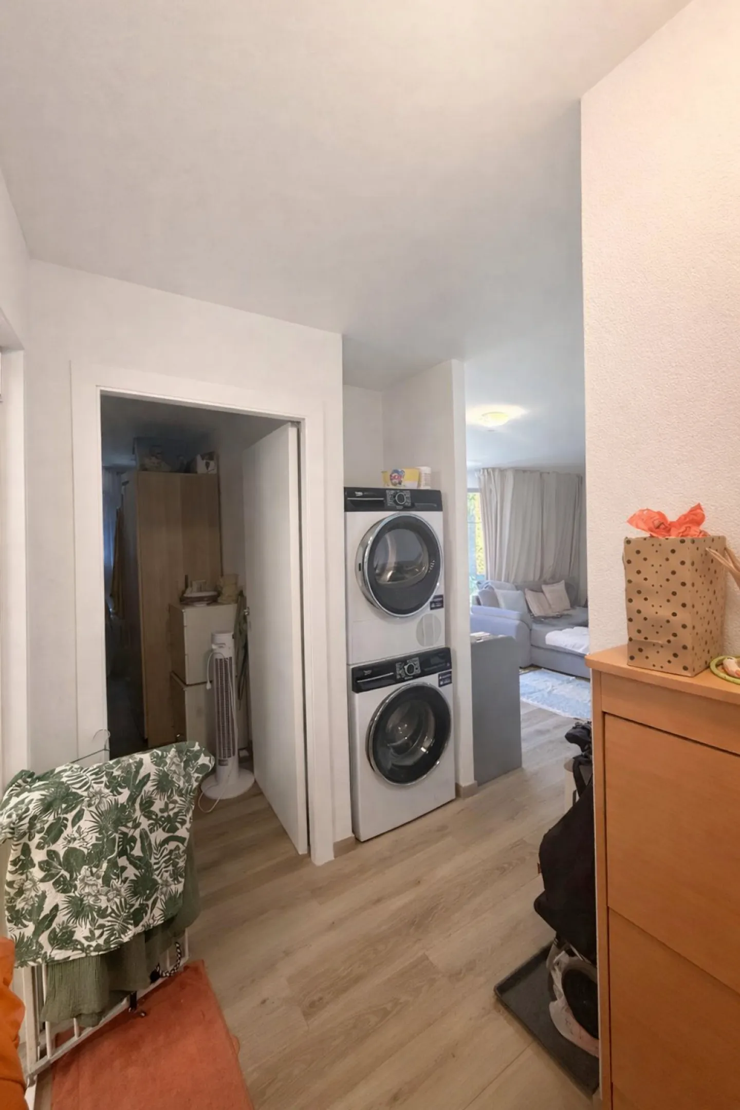 Modernes Apartment am Fluss - Foto 4 von 9