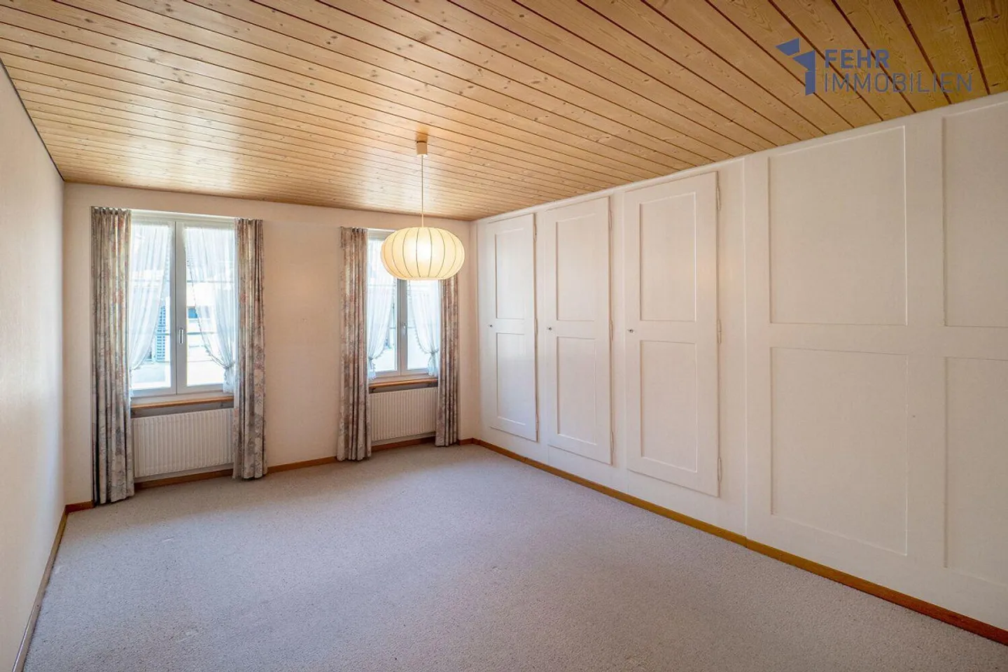 Fehr Immobilier - Propriété résidentielle et commerciale située au centre - Photo 9 sur 15