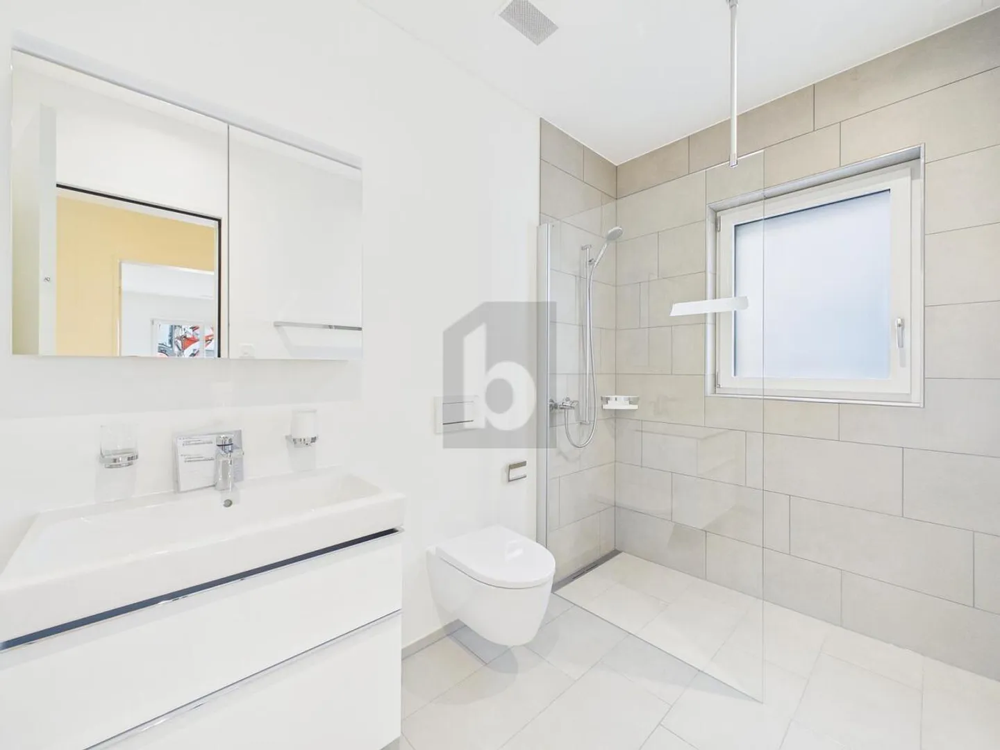 Modern Duplex with Stunning Views - Photo 5 of 6