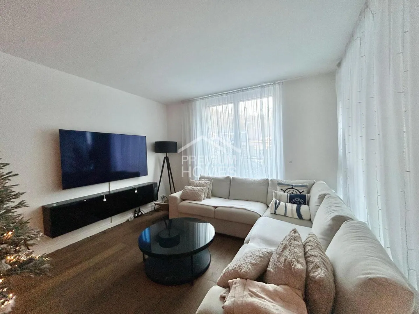 Modern Living with Comfort - Photo 2 of 6