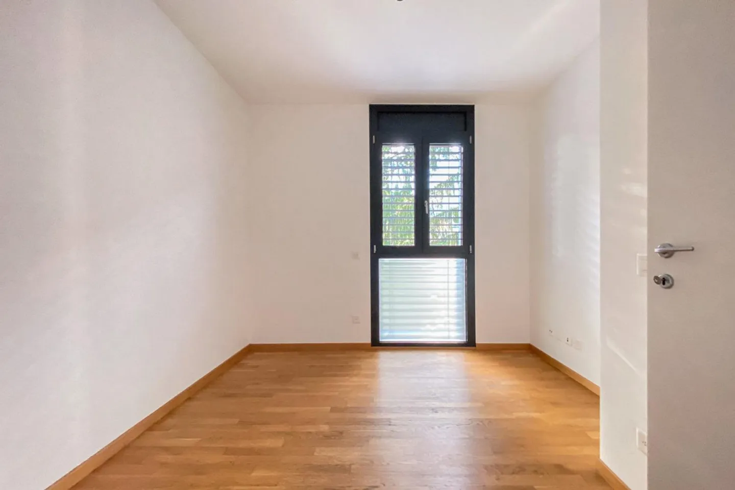 Appartamento moderno con terrazza e vista libera - Foto 13 di 18