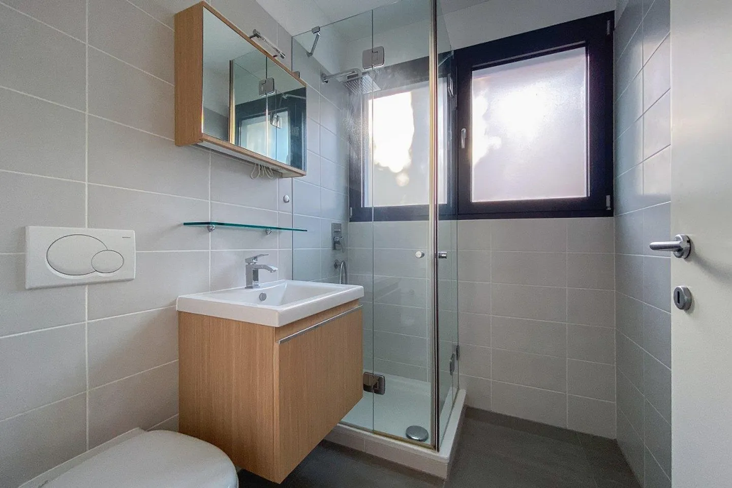 Appartamento moderno con terrazza e vista libera - Foto 18 di 18