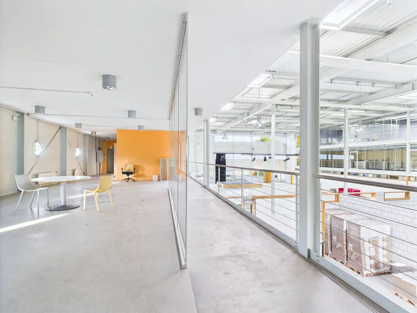 Sales area and office space in the industrial district from 144m2-686m2 - Photo 13 of 13