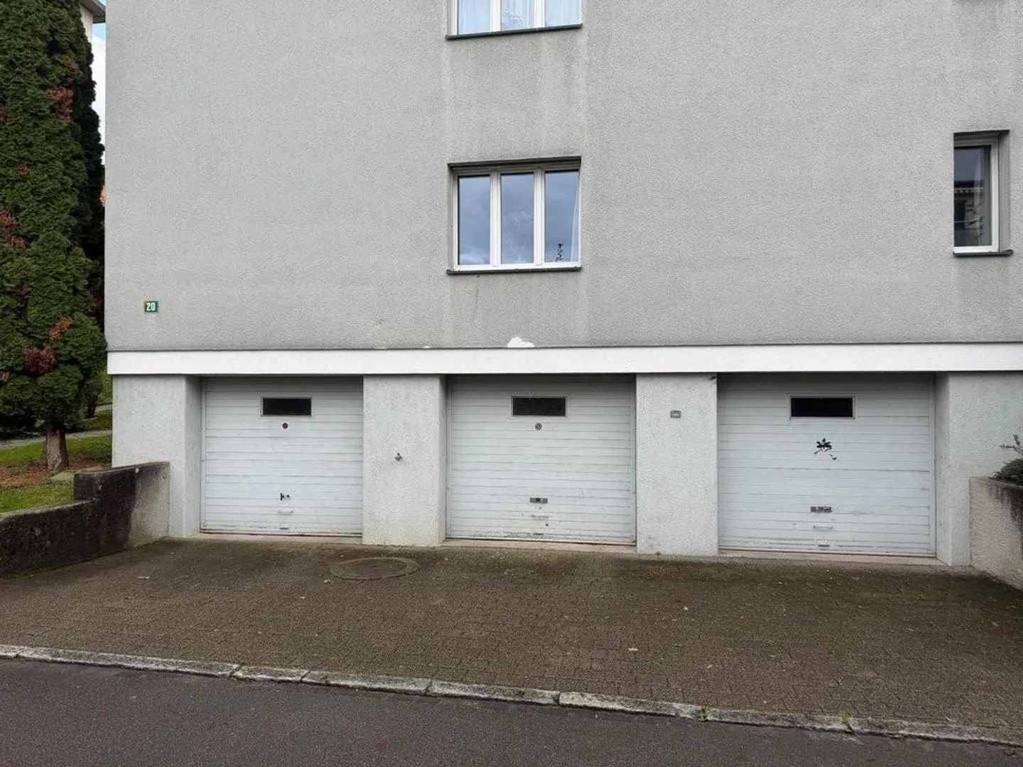 Single garage for rent - Photo 2 of 2