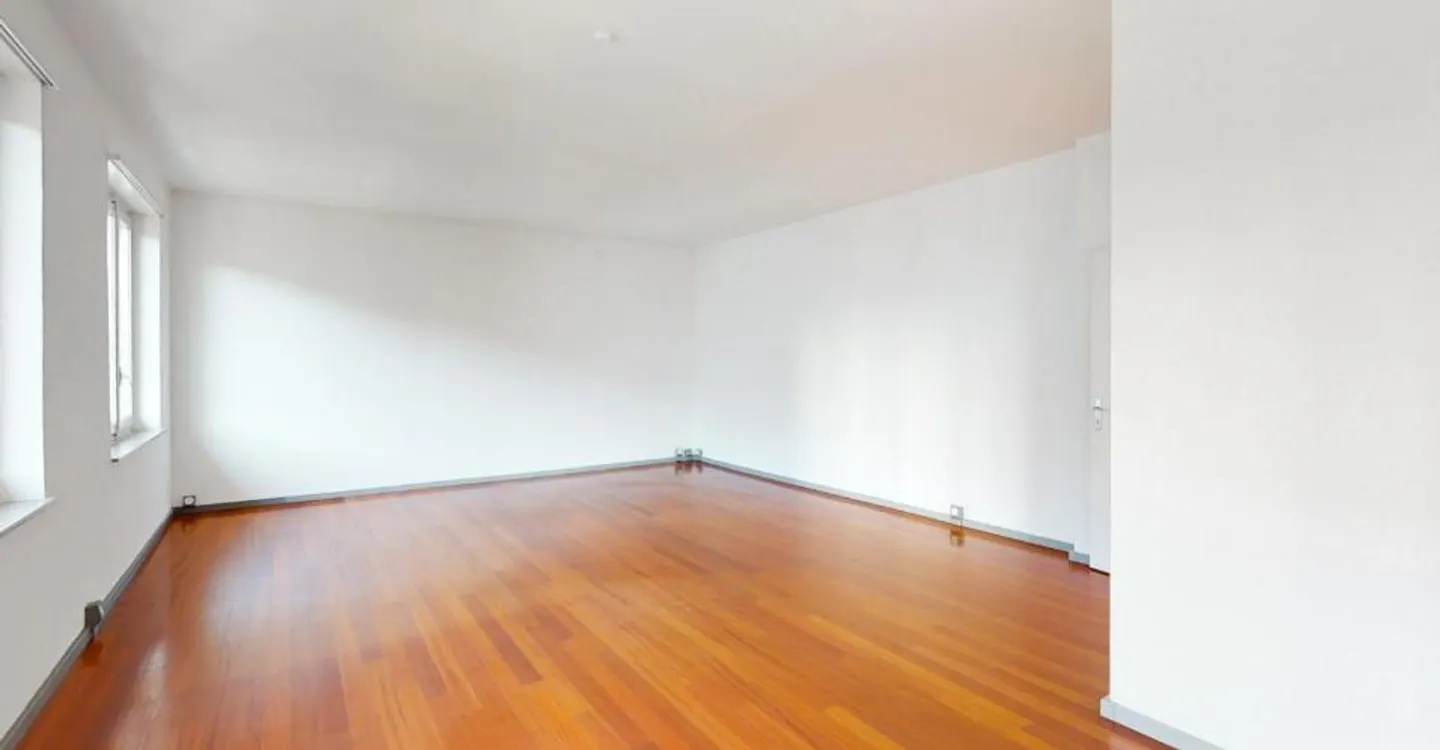 Willkommen in Ihrer neuen Arbeitsumgebung im Herzen von Bellinzona! - Foto 6 von 10