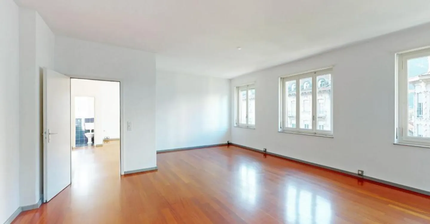 Willkommen in Ihrer neuen Arbeitsumgebung im Herzen von Bellinzona! - Foto 7 von 10