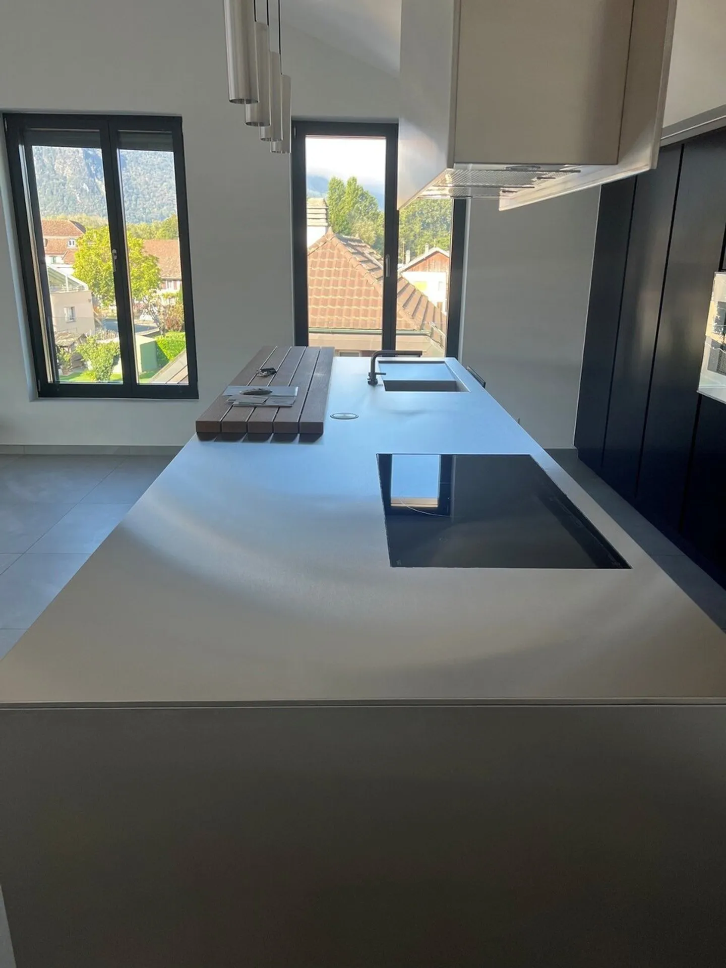 Appartamento con 5,5 stanze al 2° piano - Foto 3 di 7