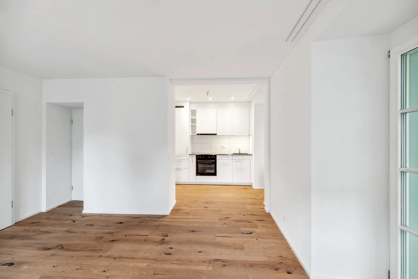 Accogliente appartamento di 1,5 locali al piano terra a Glarona - disponibile subito! - Foto 3 di 9
