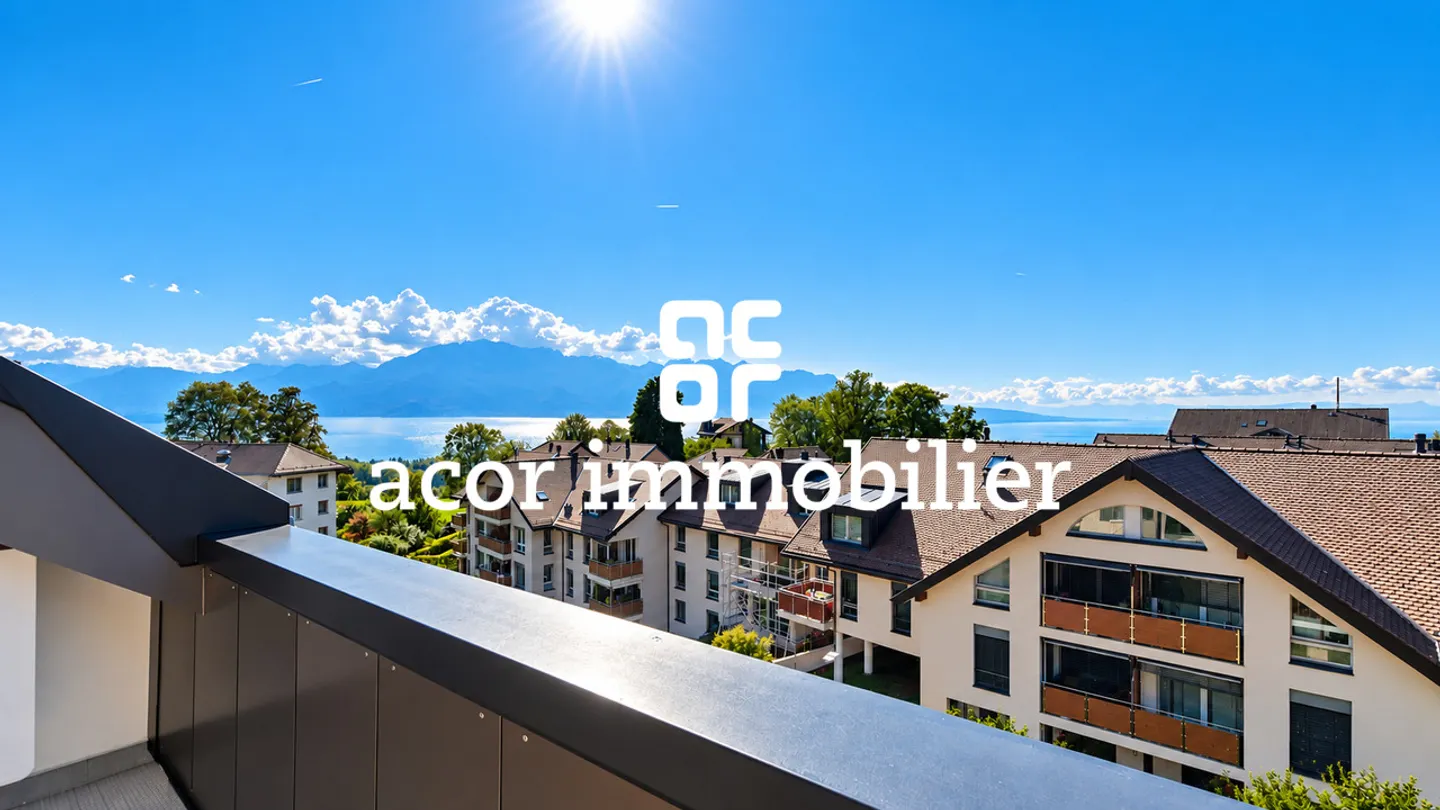 Charming Apartment with Lake View - Photo 8 of 10