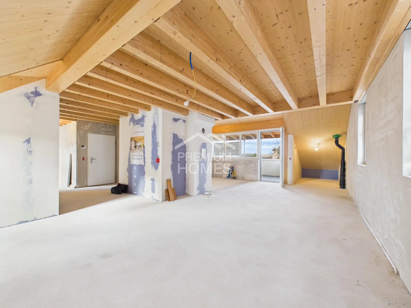 Geräumige Wohnung mit individuellem Grundriss - Foto 2 von 8