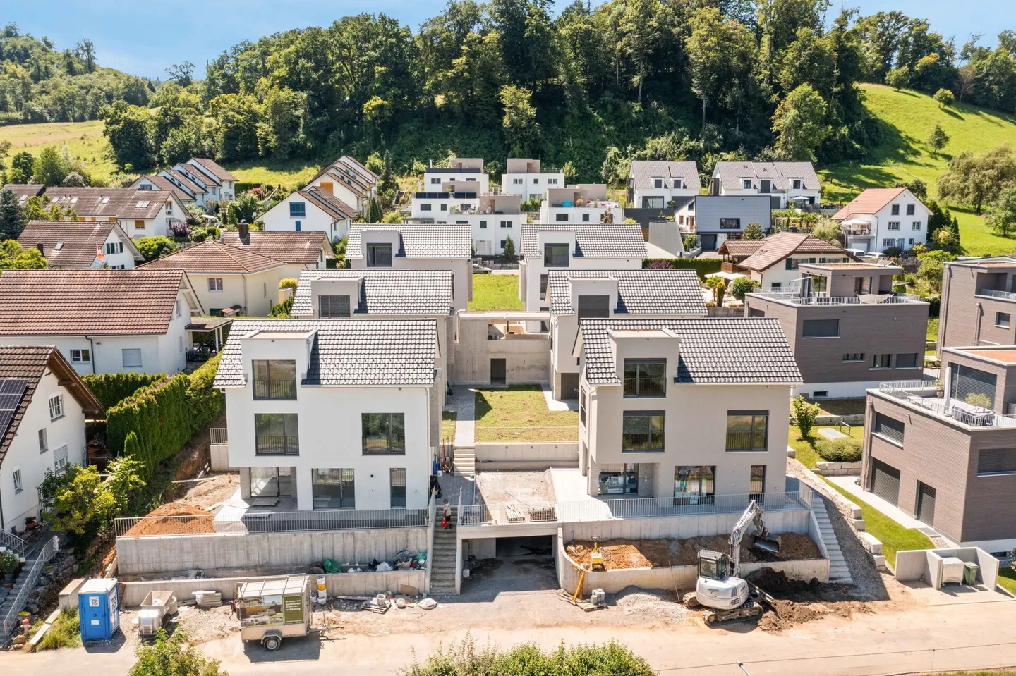 Eleganz trifft Natur: Hochwertige Einfamilienhäuser in Rietheim - Foto 2 von 15