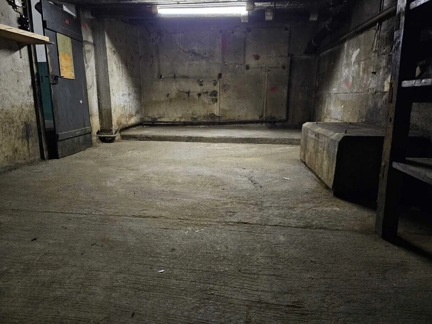 Storage room in the middle of Zurich - Photo 1 of 3