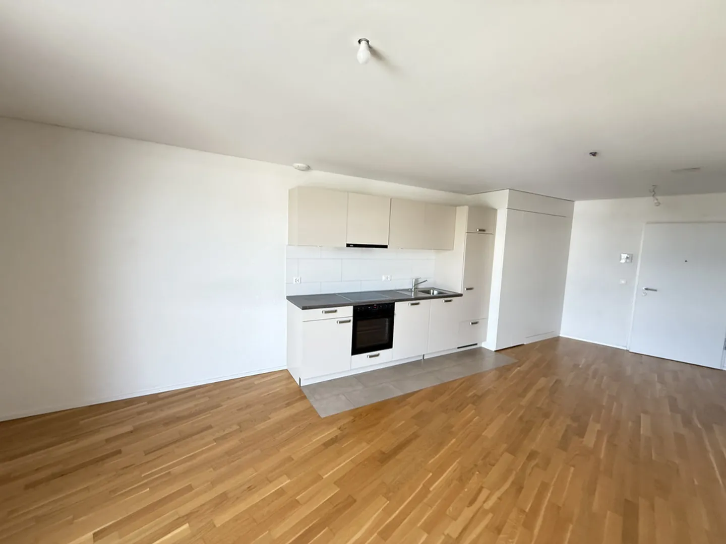 Appartement 2.5 pièces - Photo 1 sur 9
