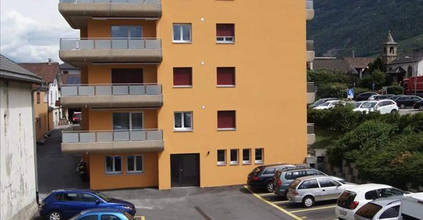 Private Parking Space with Security Bollard - Photo 1 of 1