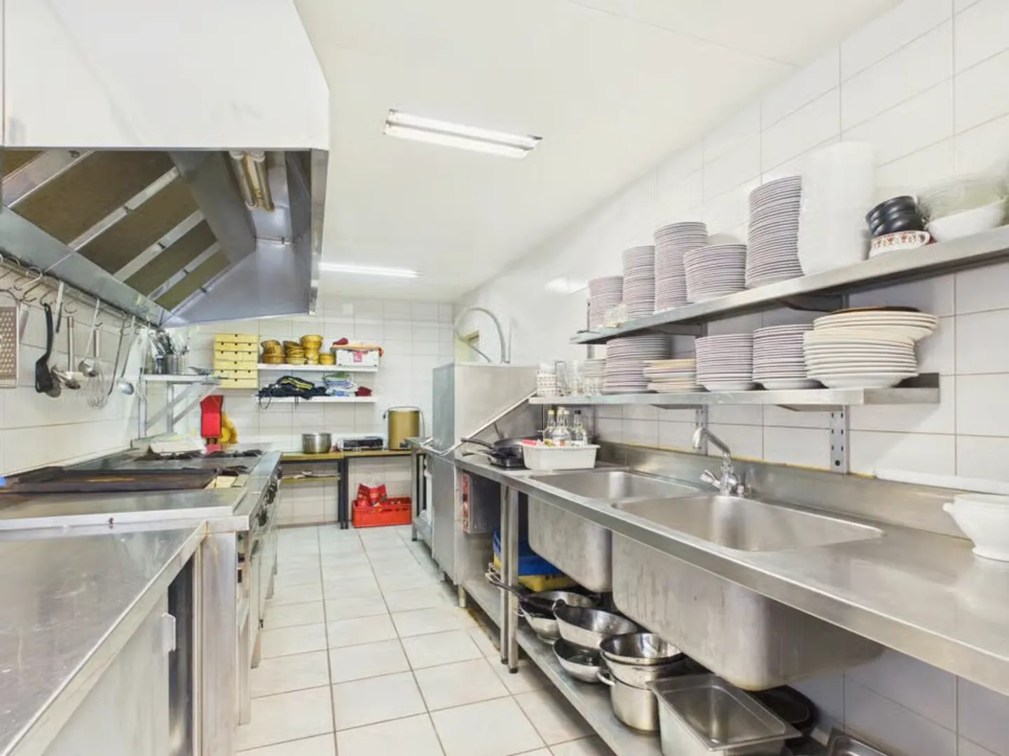 Spacious restaurant for rent in Ederswiler - Photo 13 of 13