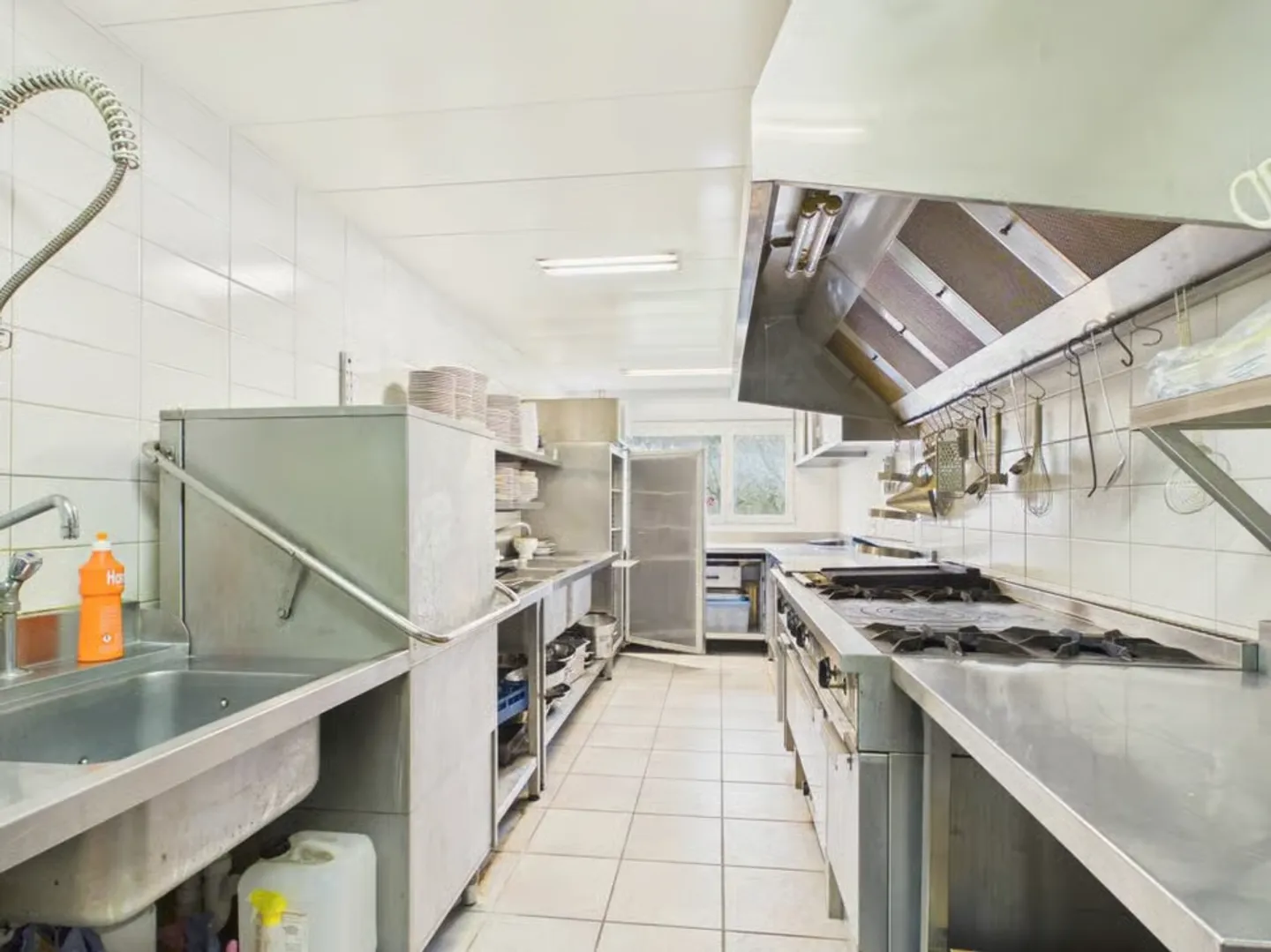 Spacious restaurant for rent in Ederswiler - Photo 12 of 13