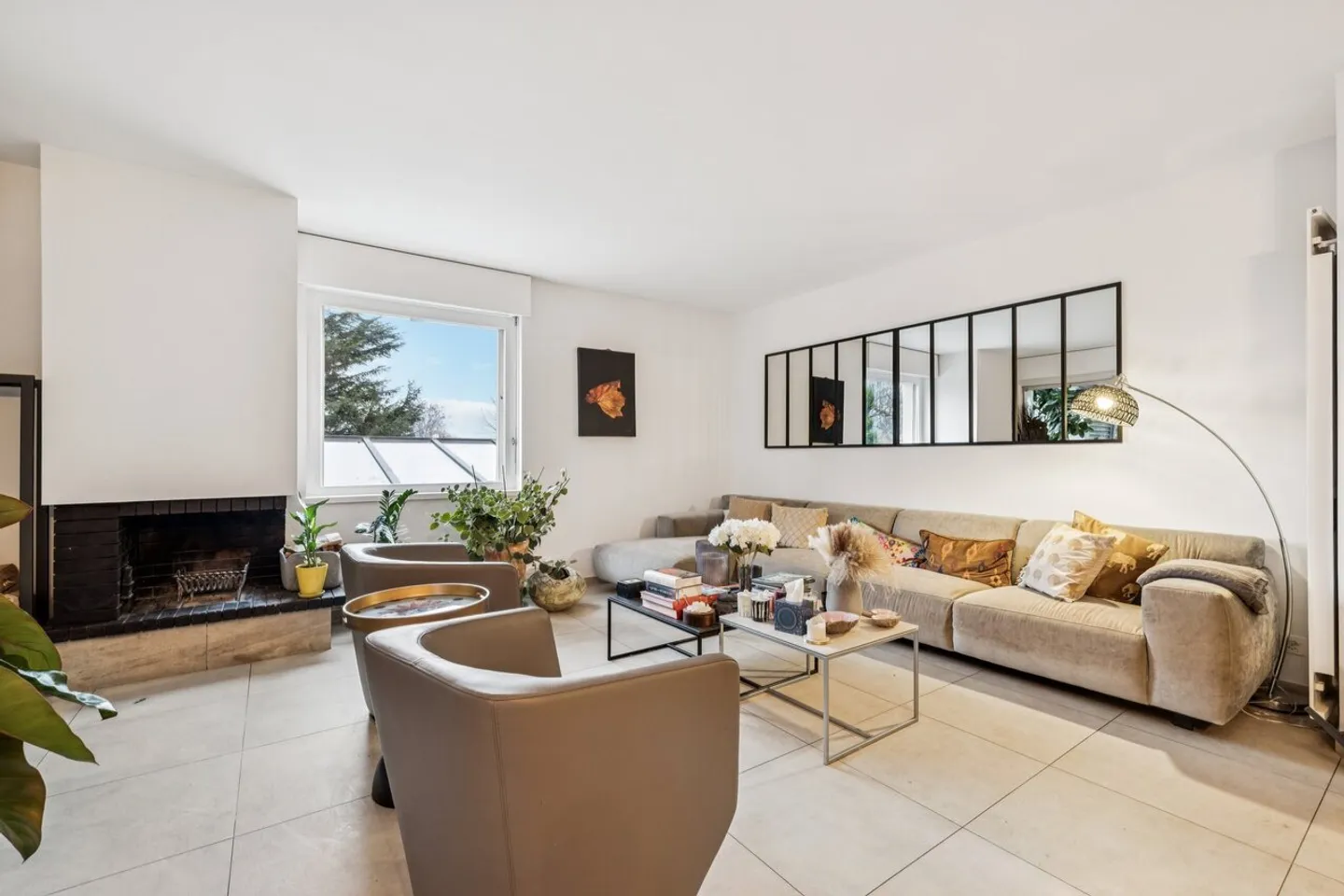 Elegant semi-detached house, green setting in Corsier - Photo 2 of 13