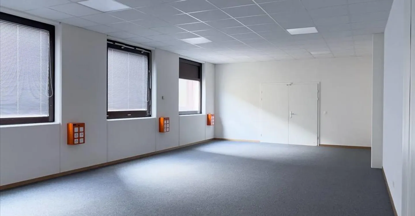 Spazioso ufficio a Satigny - Foto 6 di 8