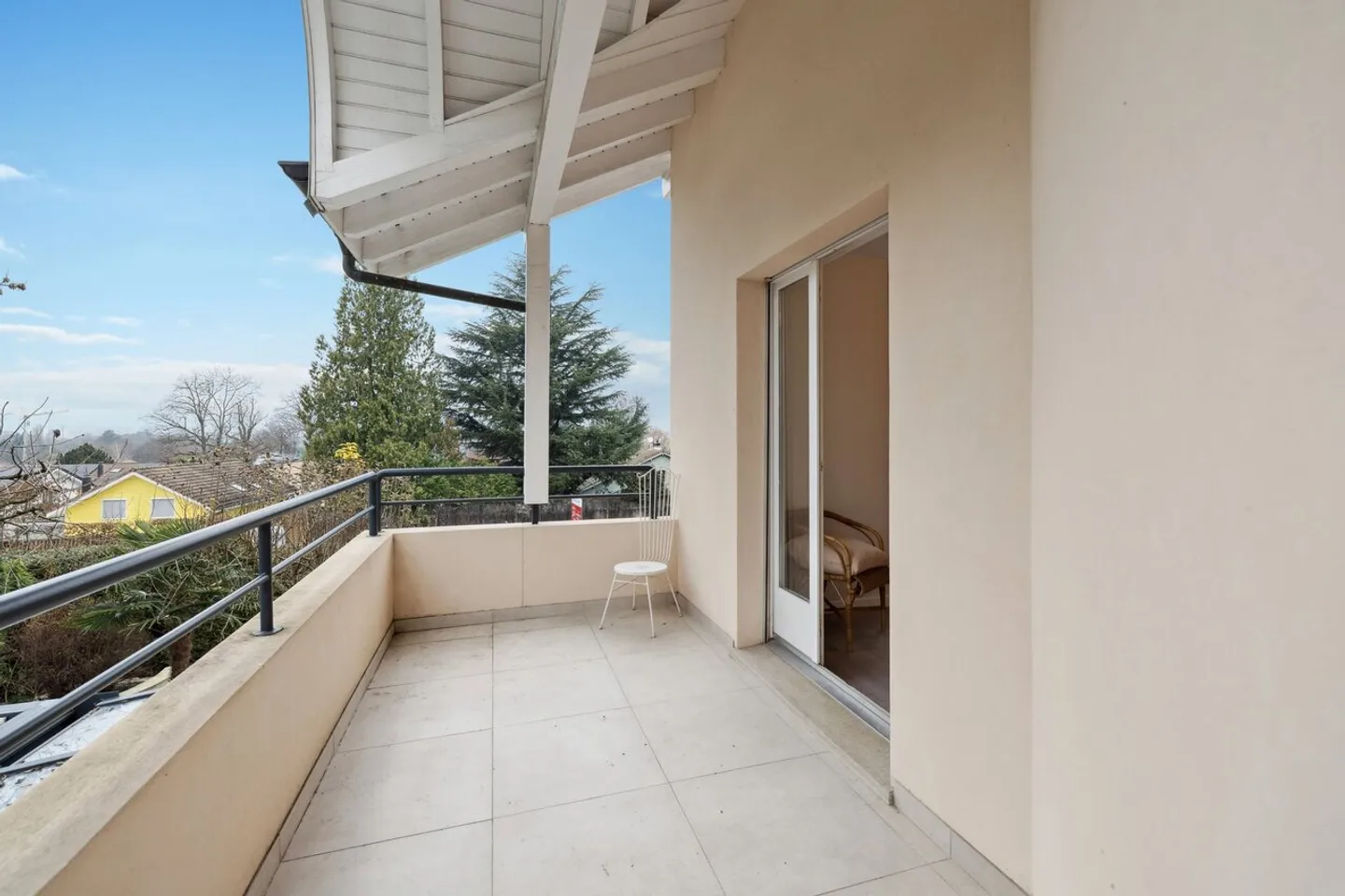 Elegant semi-detached house, green setting in Corsier - Photo 10 of 13