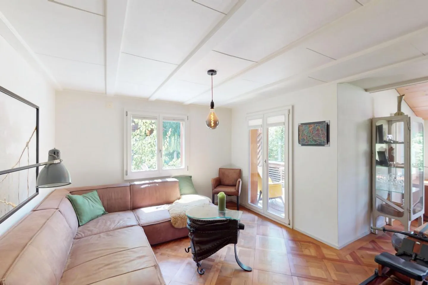 Residential house of charm - Photo 9 of 11