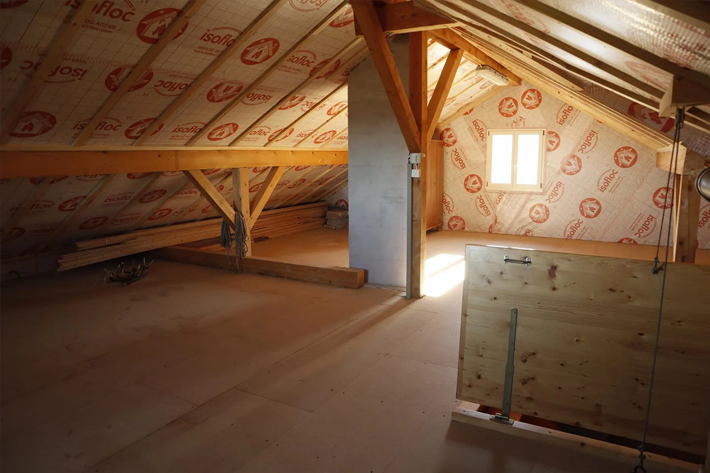 Grosszügiges 6.5-Zimmer-Haus mit traumhafter Aussicht - Foto 13 von 17