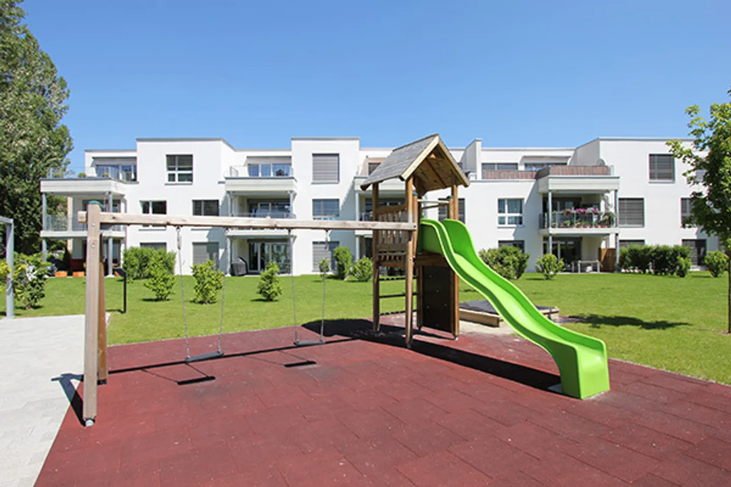 Appartement en attique moderne avec un excellent agencement - Photo 1 sur 8