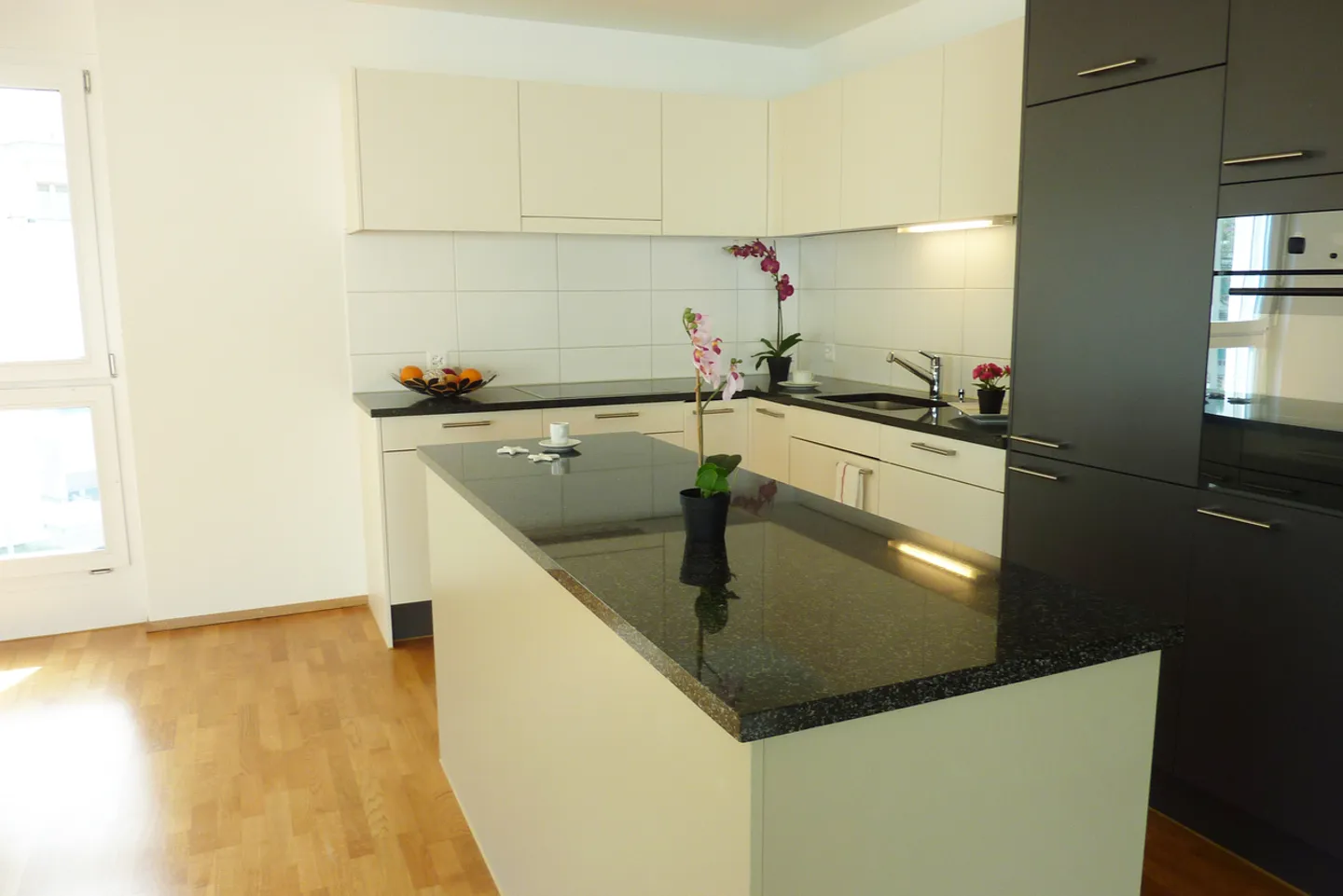Appartement en attique moderne avec un excellent agencement - Photo 3 sur 8