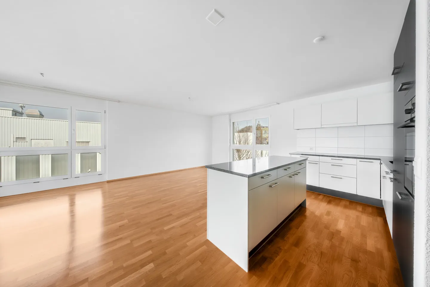 Appartement en attique moderne avec un excellent agencement - Photo 4 sur 8