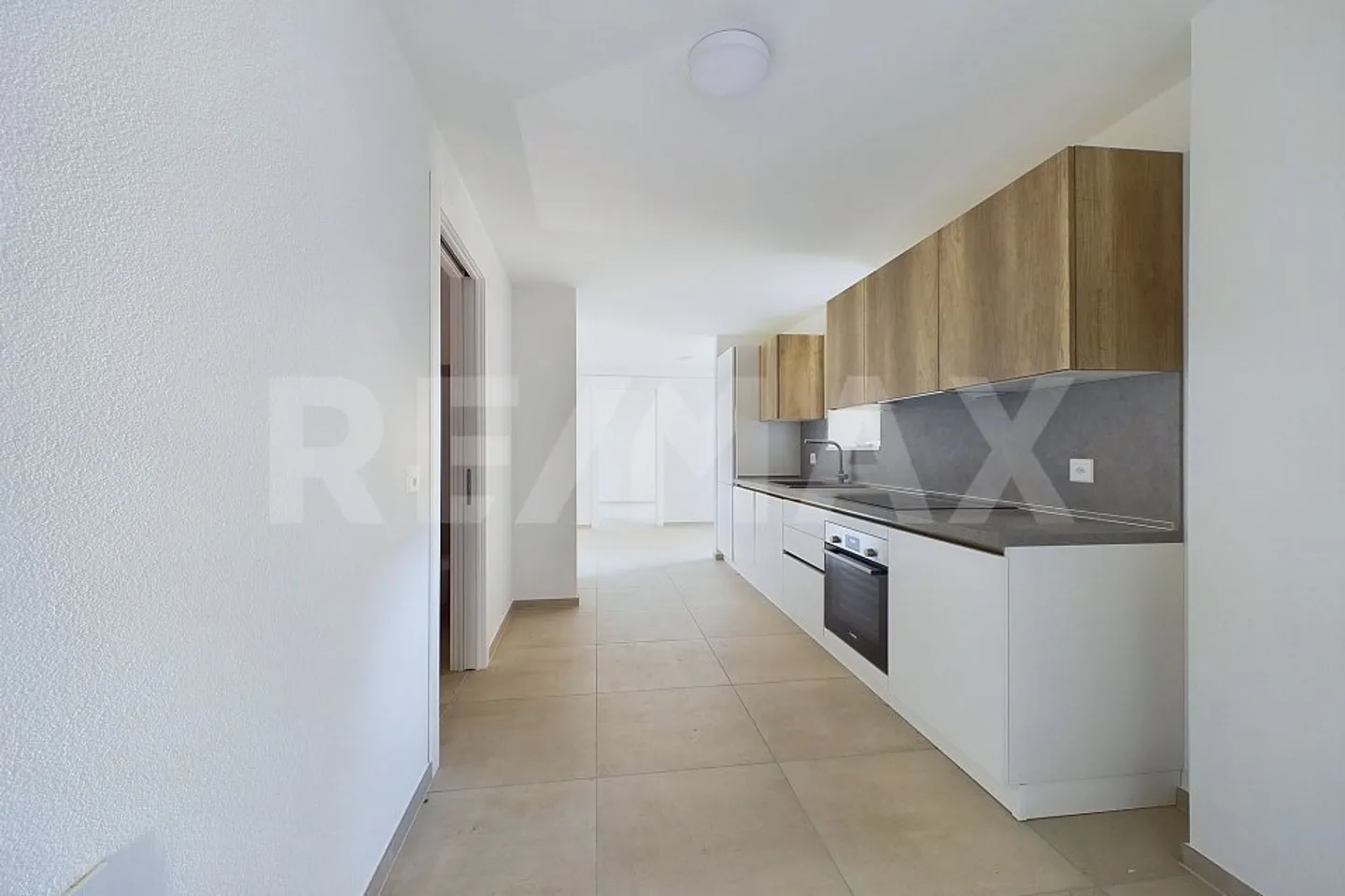 Casa a schiera elegante ed energeticamente efficiente con vista a Lopagno - Foto 5 di 13