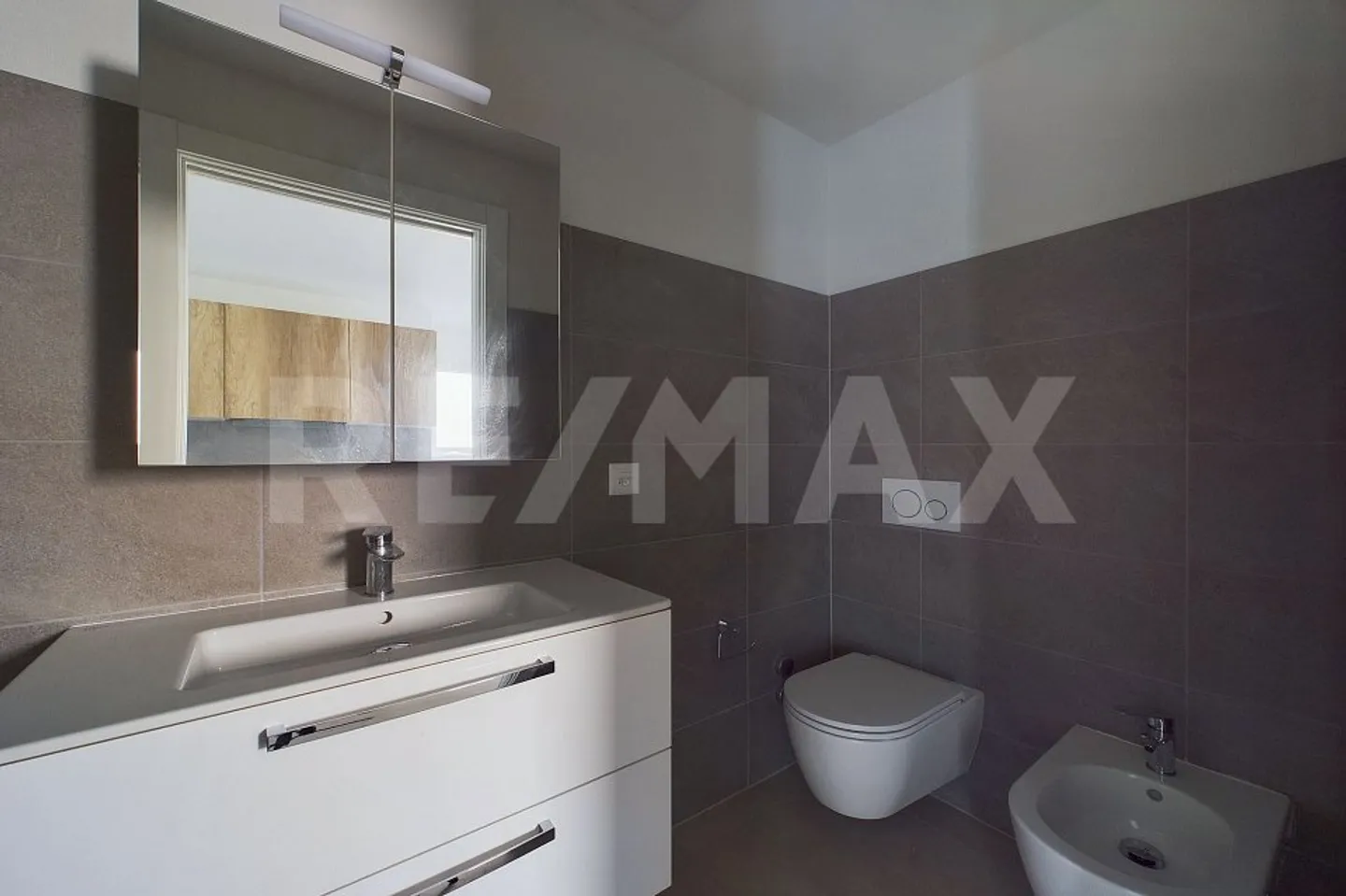 Casa a schiera elegante ed energeticamente efficiente con vista a Lopagno - Foto 13 di 13