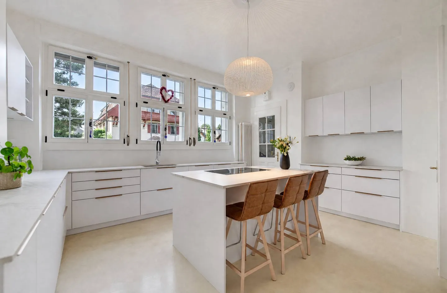 Maison de Maître rénovée avec vue - Photo 4 sur 10
