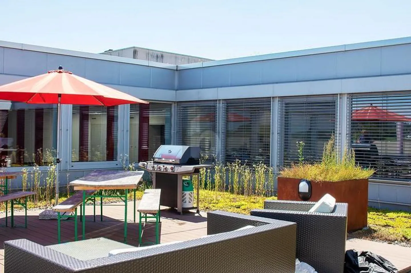 RÉNOVÉ RÉCEMMENT AVEC UNE INFRASTRUCTURE DE HAUT NIVEAU (BUREAU 4.02) - Photo 5 sur 6